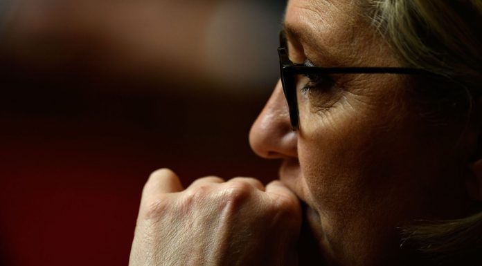 Photos d’exactions de Daech: Marine Le Pen mise en examen