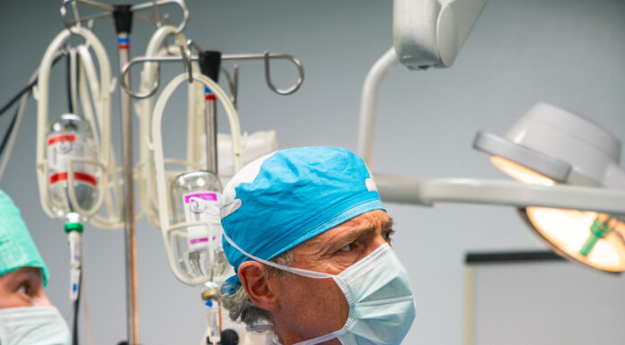 Moins de risques, plus de résultats : la chirurgie laser de l’HPB expliquée par l’un de ses pionniers en Italie